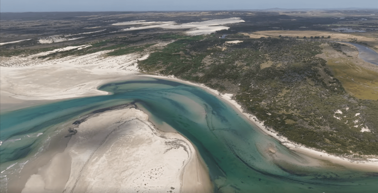 Coastline at Boobyalla